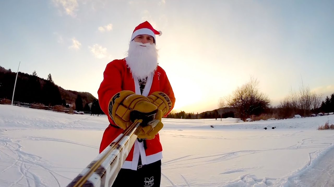 GoPro: Santa Schools Naughty Kids In Pond Hockey