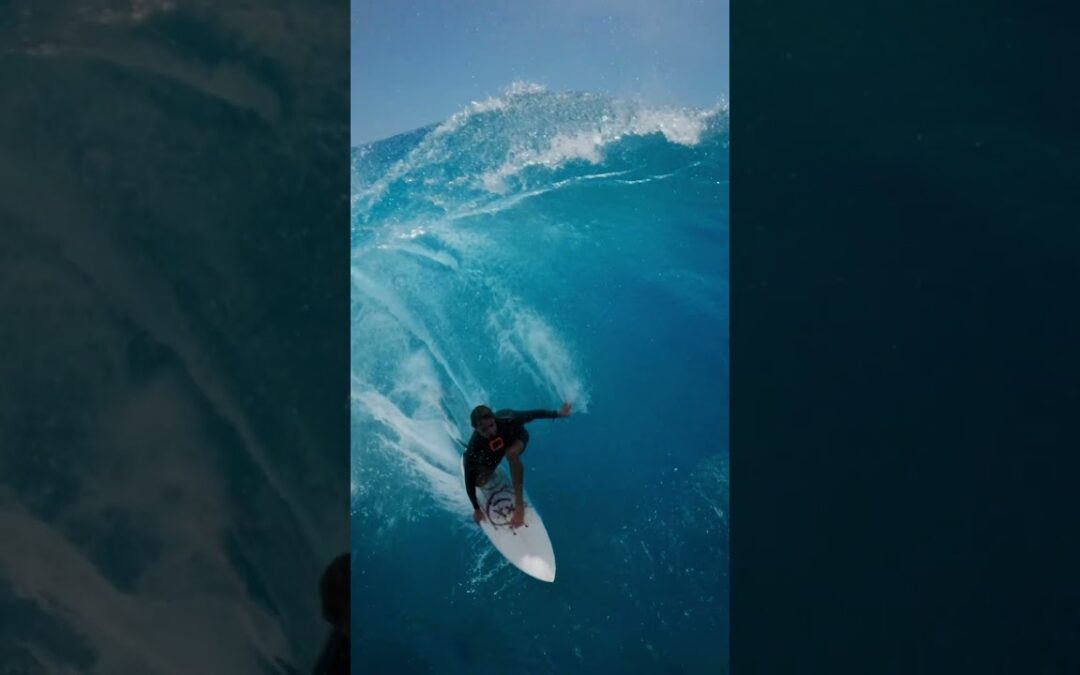GoPro: Sharing a Cloudbreak Barrel with an FPV Drone 🎬 Luke Brader + Ridge Lenny #Shorts #Surfing