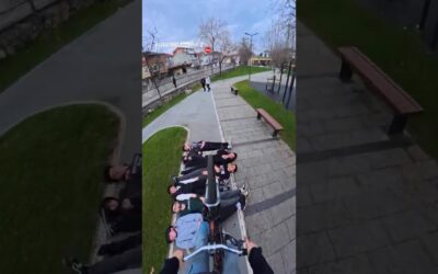 This jump over my friends was way TOO close 🫣 | Insta360 Ace Pro 2 #mtb #stunt